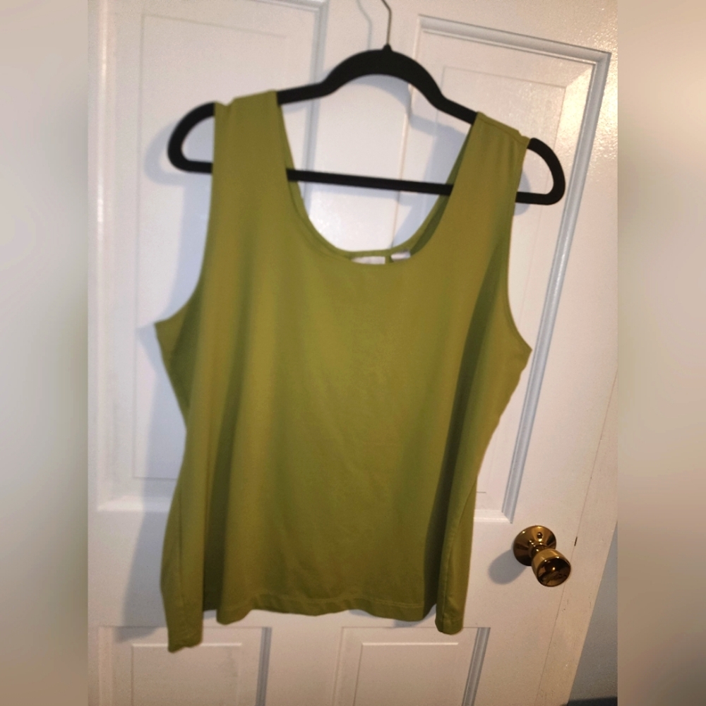 Women's green Chico's tank, size 3 (equal to a 1X or 2X)